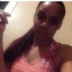 Meet your Posher, Cassandra